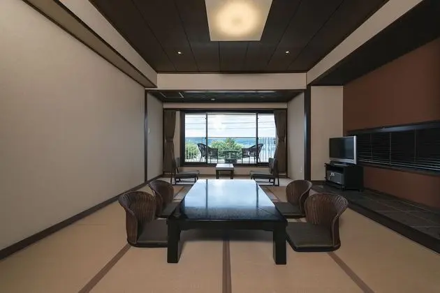 Traditional Oda, Sigara İçilmez, Göl Manzaralı (with Terrace, 10 tatami mats)