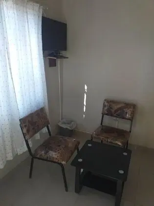 Tek Büyük Yataklı Oda, Küçük Mutfak