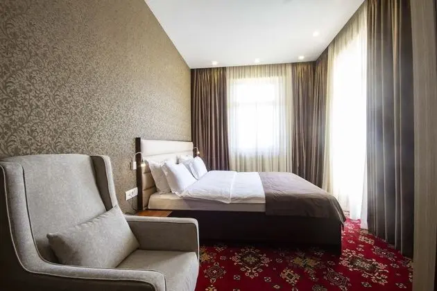 Standard Tek Büyük veya İki Ayrı Yataklı Oda, Balkon