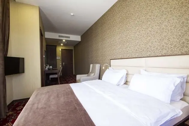 Standard Tek Büyük veya İki Ayrı Yataklı Oda, Balkon