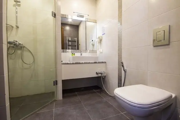 Standard Tek Büyük veya İki Ayrı Yataklı Oda, Balkon