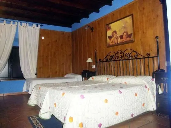 Tek Büyük Yataklı Oda (2 adults + 1 child)