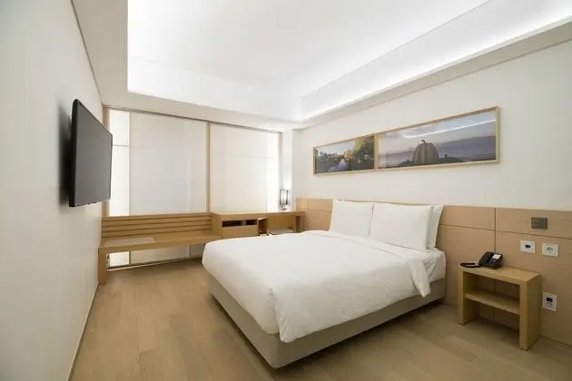 Deluxe Tek Büyük Yataklı Oda, 1 Çift Kişilik Yatak (High Floor)