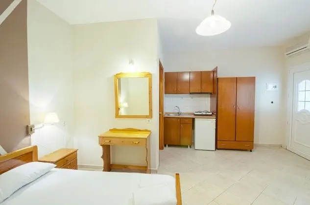 Stüdyo, Deniz Manzaralı, Denize Sıfır