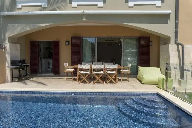 Apart Daire, 3 Yatak Odası, Kişiye Özel Havuzlu, Marina Manzaralı