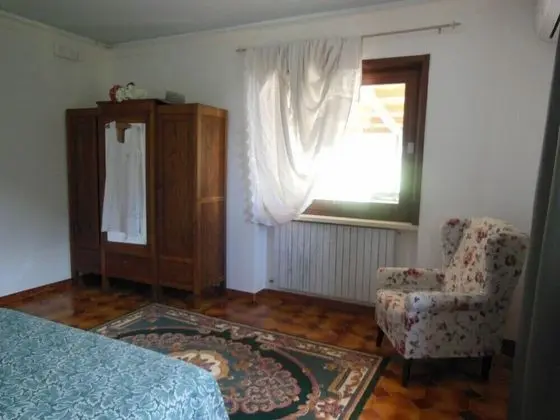Tek Büyük Yataklı Oda, Ortak Banyo