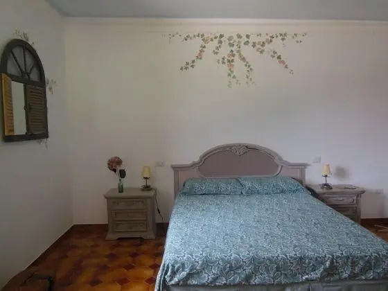 Tek Büyük Yataklı Oda, Ortak Banyo