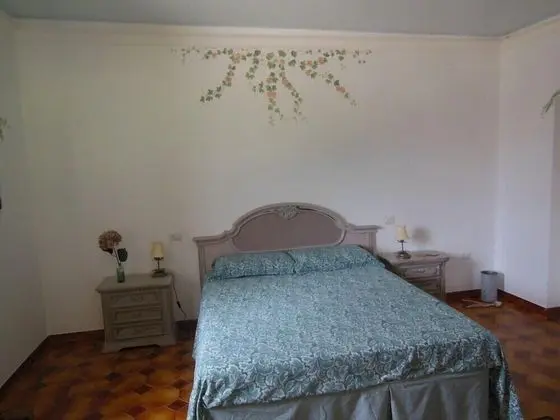 Tek Büyük Yataklı Oda, Ortak Banyo