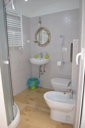 Classic Oda (CITR 011024-AFF-0026)