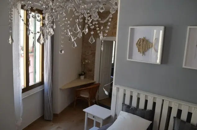 Comfort Tek Büyük Yataklı Oda (CITR 011024-AFF-0026)