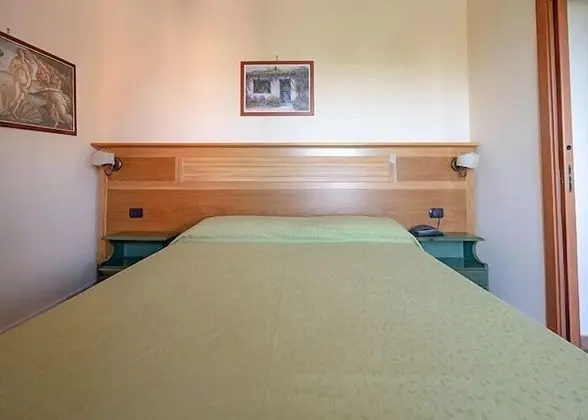 Tek Büyük veya İki Ayrı Yataklı Oda