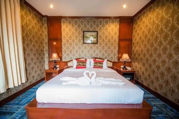 Luxury Tek Büyük Yataklı Oda