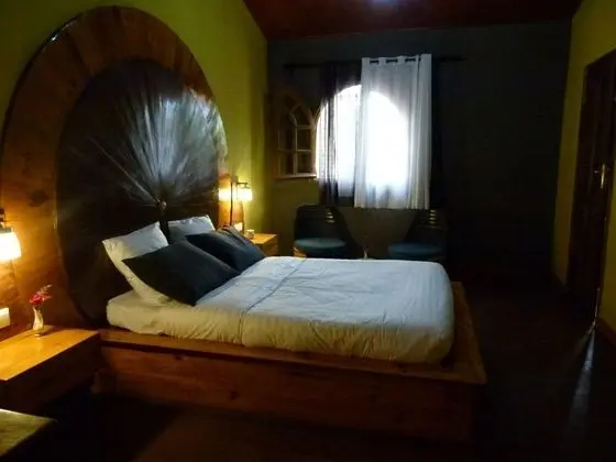 Romantic Tek Büyük Yataklı Oda