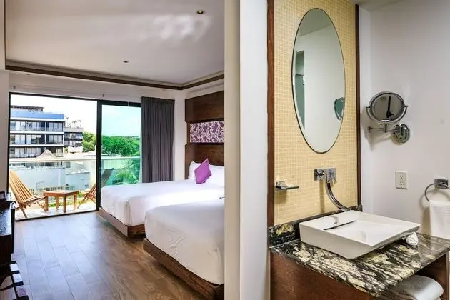 Superior Double Room with Balcony