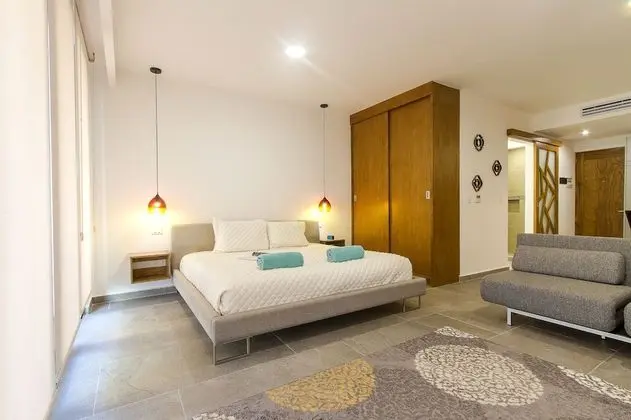 Soul Studio 201 King bed