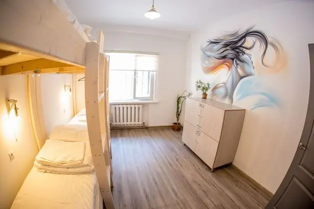 Basic Ortak Ranzalı Oda, Sadece erkekler için (4 beds)