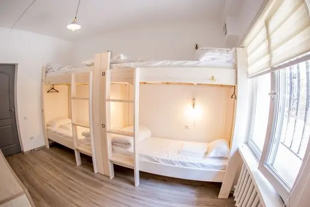 Basic Ortak Ranzalı Oda, Sadece erkekler için (4 beds)