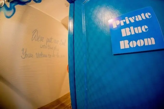 Basic Tek Büyük Yataklı Oda, 1 Büyük (Queen) Boy Yatak, Ortak Banyo