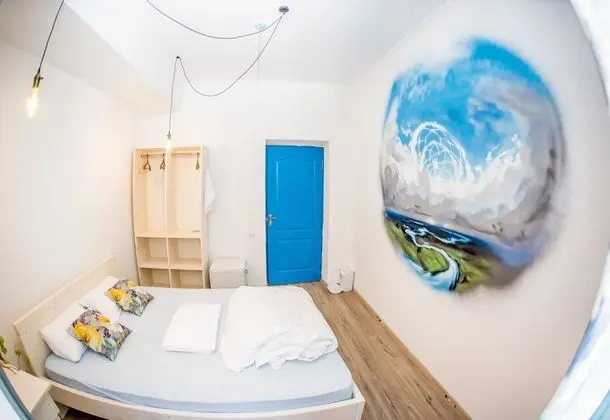 Basic Tek Büyük Yataklı Oda, 1 Büyük (Queen) Boy Yatak, Ortak Banyo