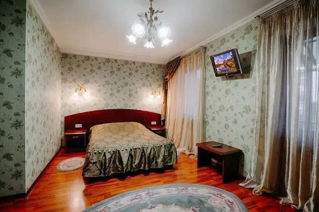 Standard Tek Büyük Yataklı Oda (Plus)