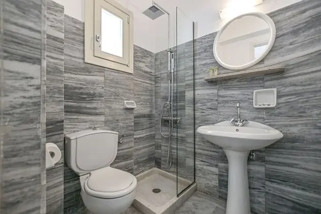 SUPERIOR DOUBLE STUDIO