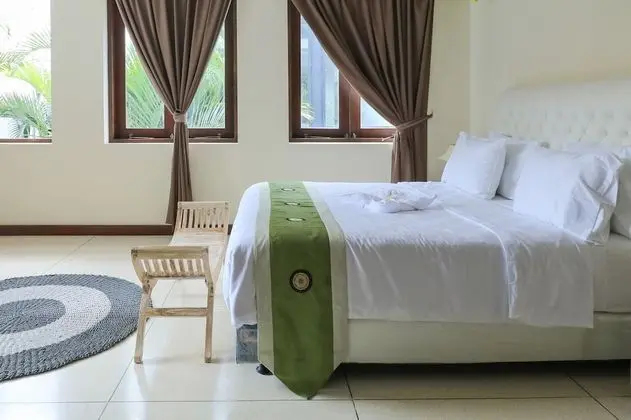 Deluxe Villa, 2 Yatak Odası, Bahçe Manzaralı, Havuz Kenarı