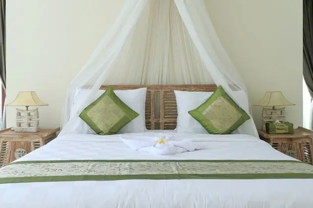 Deluxe Villa, 3 Yatak Odası, Bahçe Manzaralı, Havuz Kenarı