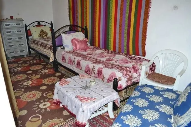 İki Ayrı Yataklı Oda, Sigara İçilmez