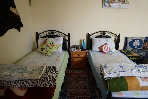 İki Ayrı Yataklı Oda, Sigara İçilmez