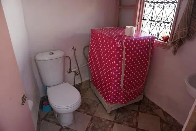 İki Ayrı Yataklı Oda, Sigara İçilmez