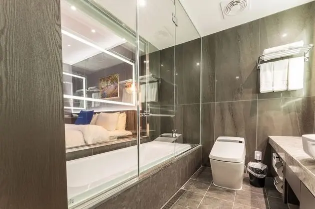 Deluxe Tek Büyük Yataklı Oda