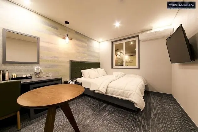 Standard Tek Büyük Yataklı Oda