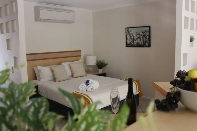 Stüdyo, Sıcak Su Küveti