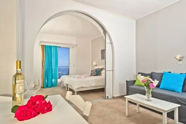 Deluxe Stüdyo Süit, Birden Çok Yatak, Deniz Manzaralı