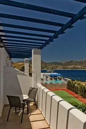 Deluxe Stüdyo Süit, Birden Çok Yatak, Deniz Manzaralı