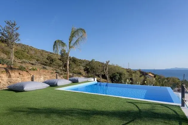 Exclusive Villa, 3 Yatak Odası, Kişiye Özel Havuzlu, Deniz Manzaralı