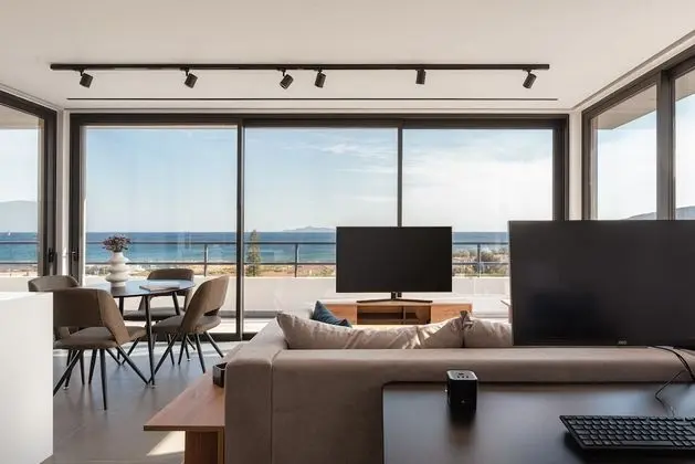 Signature Apart Daire, 1 Büyük (Queen) Boy Yatak ve Çekyat, Balkon, Deniz Manzaralı