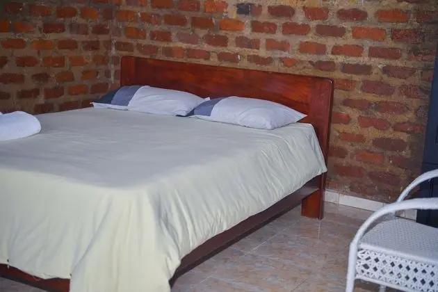 Basic Kır Evi