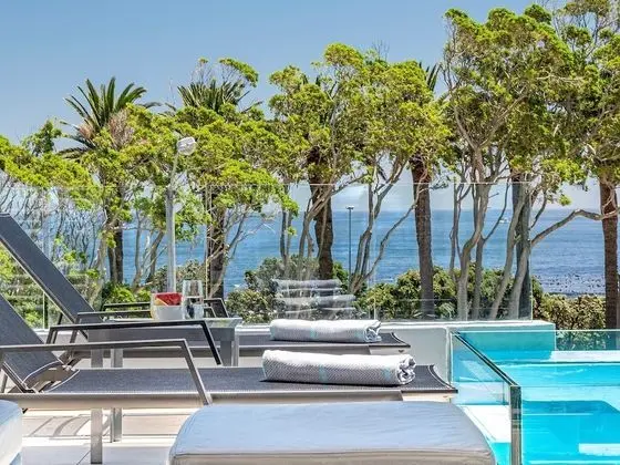 One Bed Penthouse Pool Suite