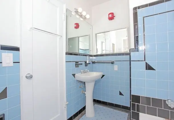 Ev, Birden Çok Yatak, Sigara İçilmez