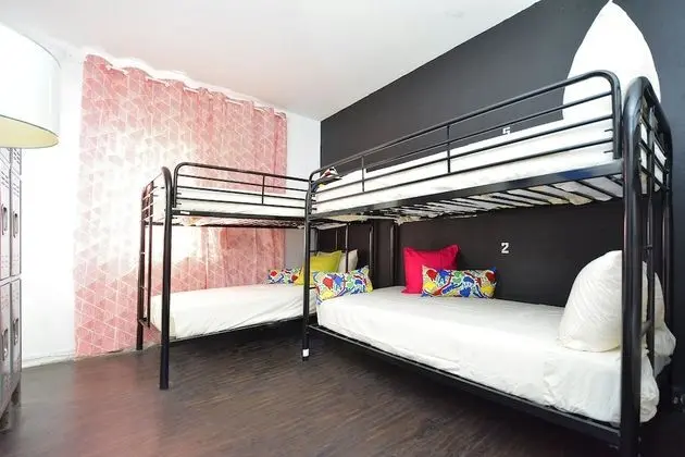 4 Beds, Mixed Dorm