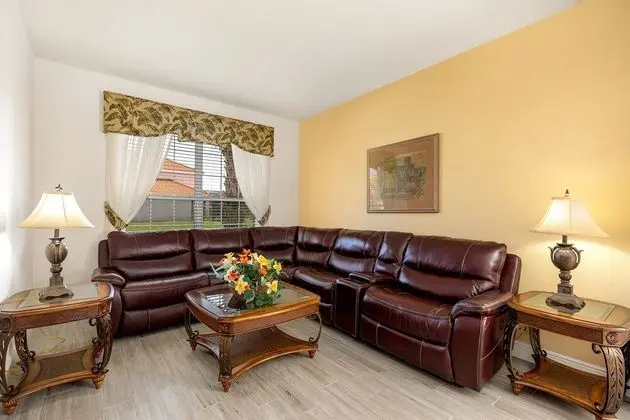 Villa (South Facing Pool, Spa & Games Room)