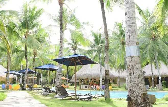 Deluxe Double or Twin Room with Pool View