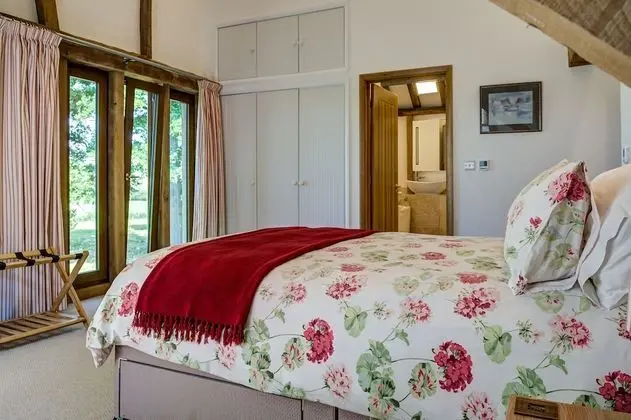 Luxury Tek Büyük Yataklı Oda, Banyolu/Duşlu, Park Manzaralı