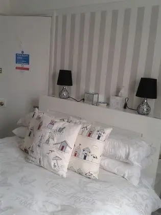 Tek Büyük Yataklı Oda, Banyolu/Duşlu