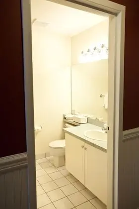 Büyük Yataklı Tek Kişilik Oda