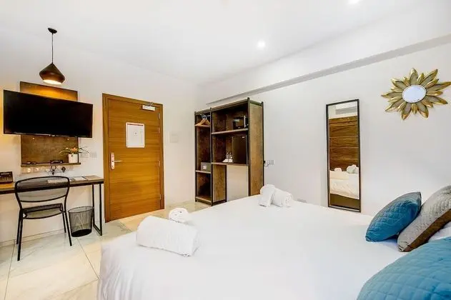 Deluxe Tek Büyük Yataklı Oda