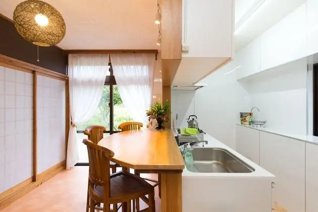 Ev (Apartment house)