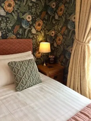 Tek Büyük Yataklı Oda (Balcony Room)