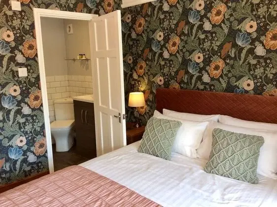 Tek Büyük Yataklı Oda (Balcony Room)